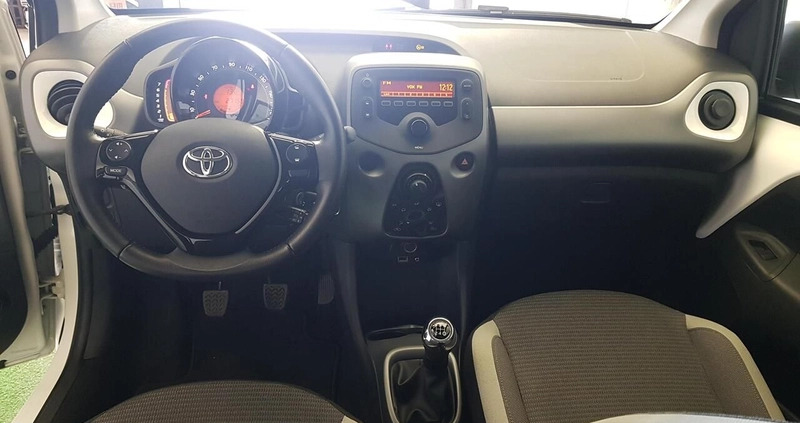 Toyota Aygo cena 42900 przebieg: 26731, rok produkcji 2021 z Miechów małe 232